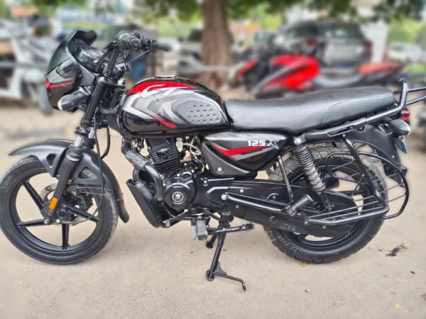 Bajaj CT 125X 2023