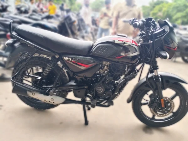 Bajaj CT 125X 2023