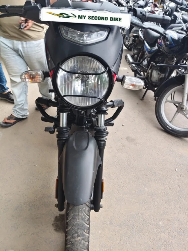 Bajaj CT 125X 2023