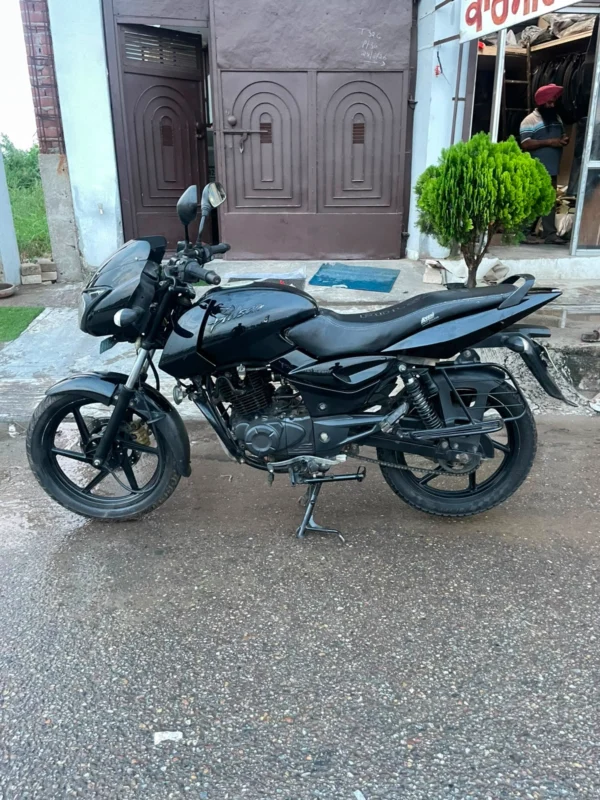 Bajaj Pulsar 2018