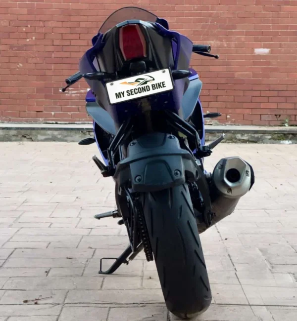 Yamaha R15 2018