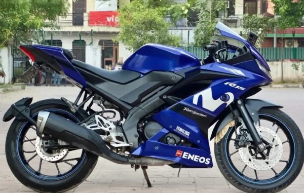 Yamaha R15 2018
