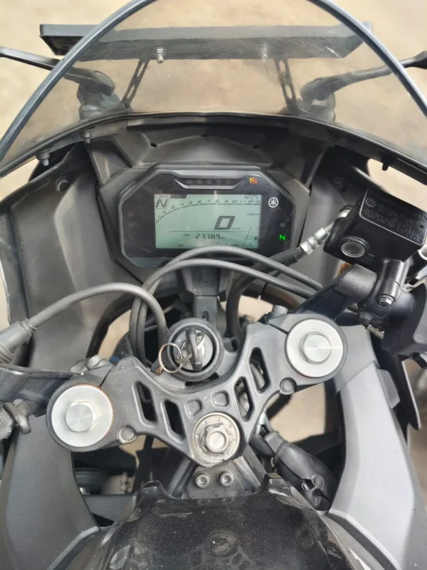 Yamaha R15 V4 2023