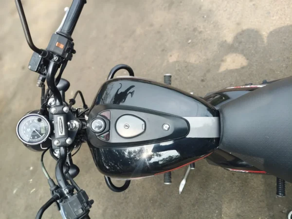 Bajaj Avenger 2016