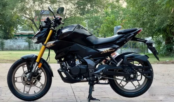 Honda CB 125 Hornet 2026