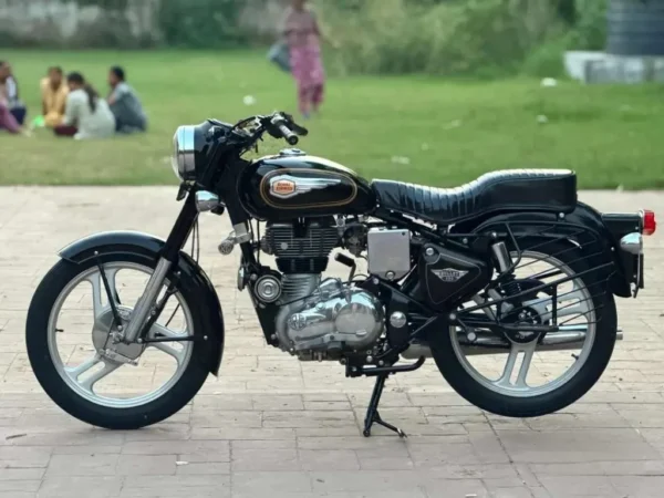 Royal Enfield Bullet 2016