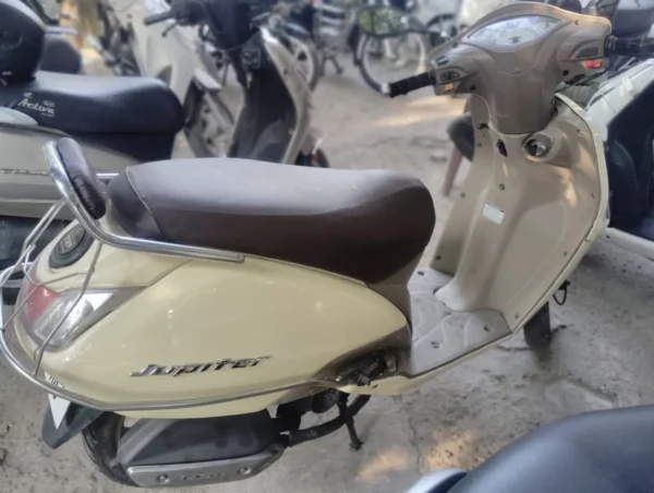 TVS Jupiter 2016