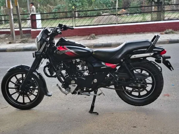 Bajaj Avenger street 220 2019