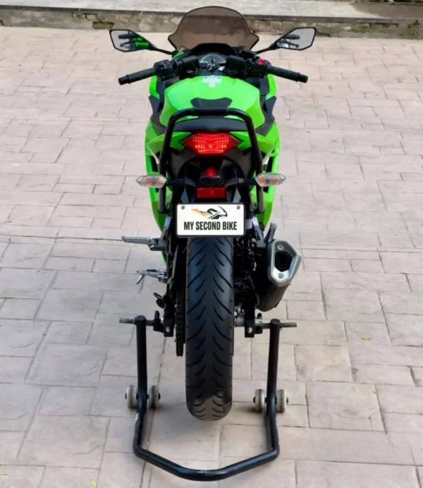 Kawasaki Ninja 300 2026
