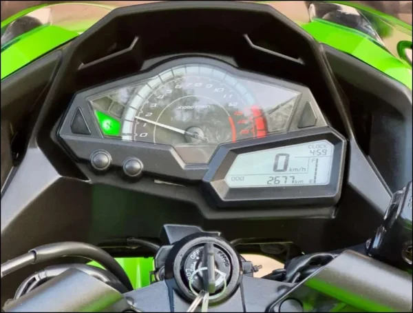 Kawasaki Ninja 300 2026